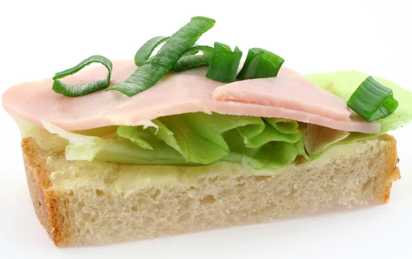 Sanduíche de presunto saboroso com alface e chi — Fotografia de Stock