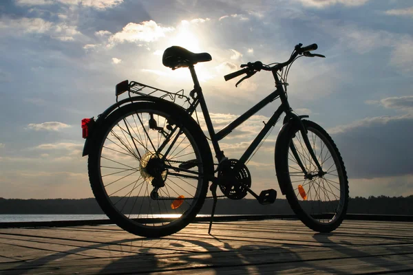 Fin de un viaje en bicicleta — Foto de Stock