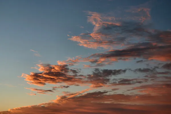 Narancsszínű felhők kialakulását — Stock Fotó
