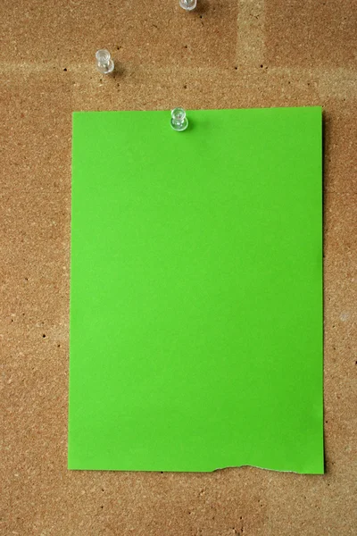 Зеленая нота — стоковое фото