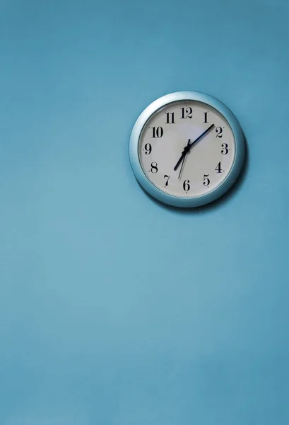Blue clock — Stock Photo, Image