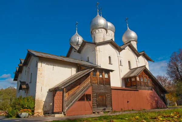 Kleine orthodoxe kerk — Stockfoto