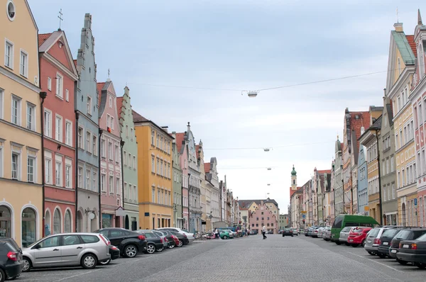 Мощеная баварская улица — стоковое фото