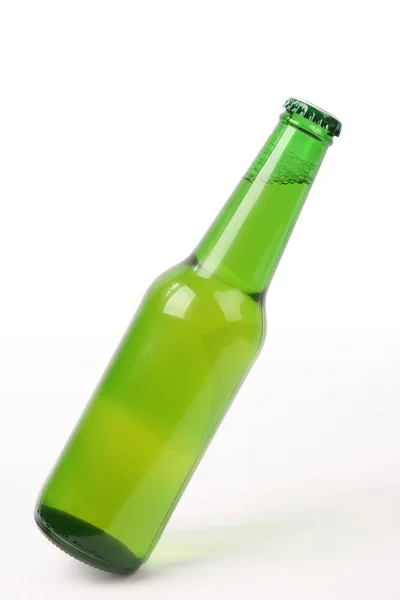Tilt of beer bottle — Stock Photo, Image