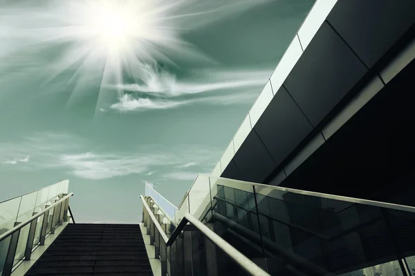Treppen unter der Sonne — Stockfoto
