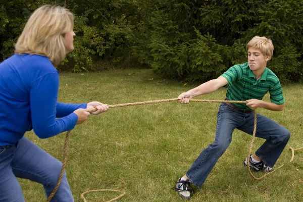 Mother and Son Tug of War — Stock Photo, Image