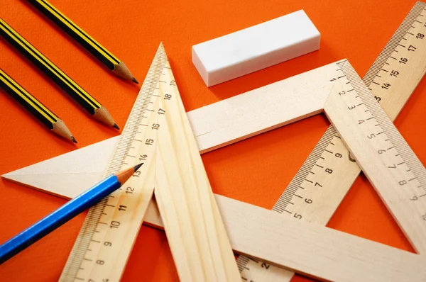 Dispositivos de medição e um lápis — Fotografia de Stock