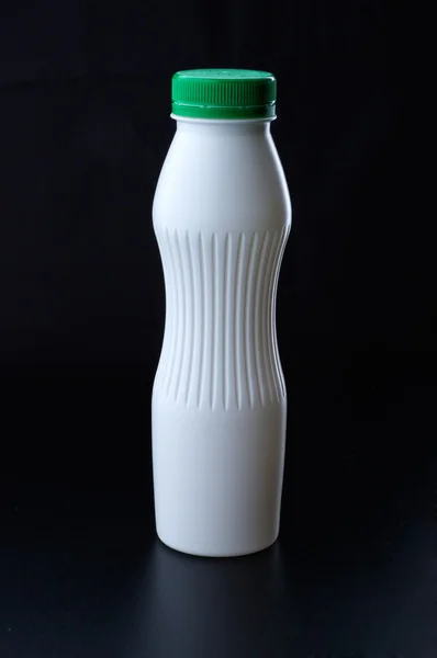Пластикова пляшка невеликий — стокове фото