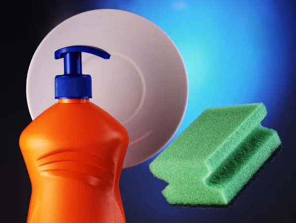 Detergent and sponge — Stock Photo, Image