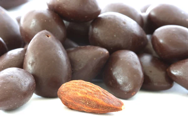 Bademli çikolata — Stok fotoğraf