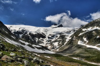 Alp Dağları ve Mera