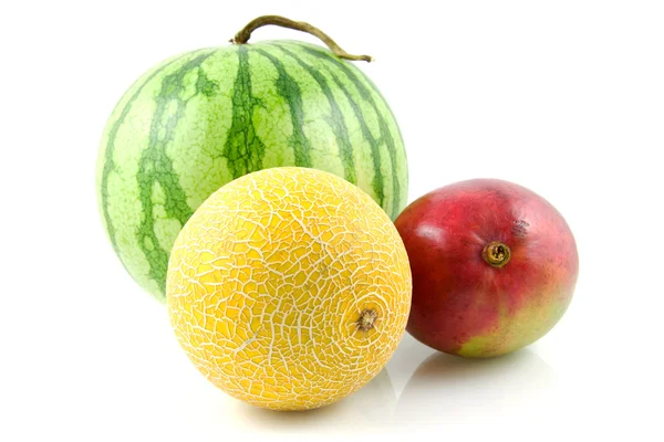 Fruta de verão, melão e manga — Fotografia de Stock