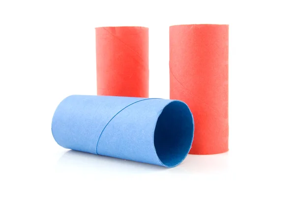 Rolos de papel higiênico vermelho e azul vazios — Fotografia de Stock
