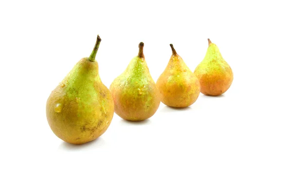 在一行中的四个梨 — 图库照片