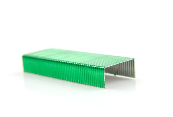 緑のステープル — ストック写真