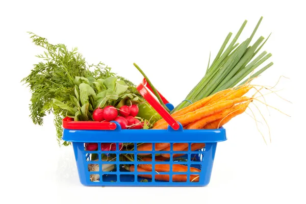 Varukorg med grönsaker Stockbild