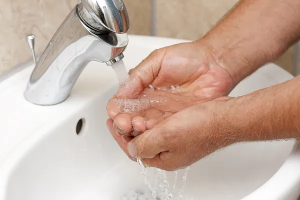 Wassen van de handen — Stockfoto