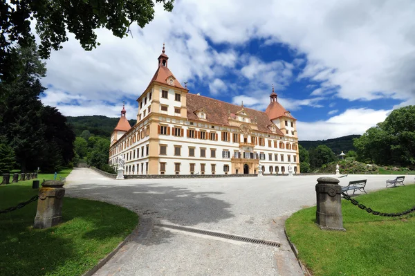 Zamek Eggenberg w mieście graz — Zdjęcie stockowe