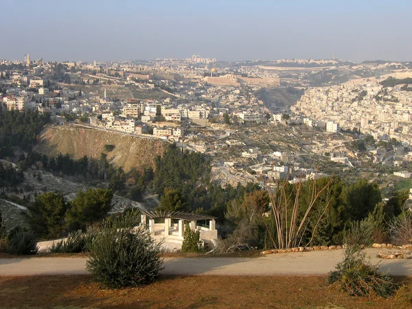 Jérusalem, vue sur la ville. Cependant, il n'y a pas eu de progrès dans la mise en oeuvre de ce programme. . Images De Stock Libres De Droits