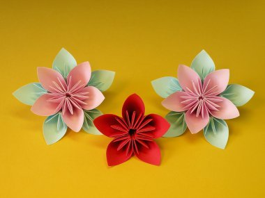 Origami çiçek