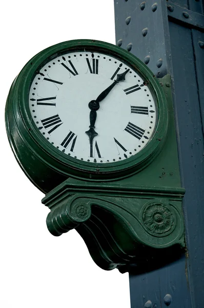 Старий годинник залізнична станція — стокове фото