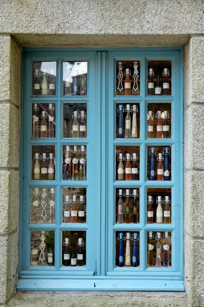 Віконний магазин старого села — стокове фото