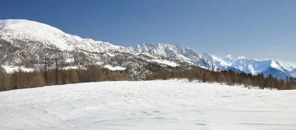 冬季山地景观 — 图库照片