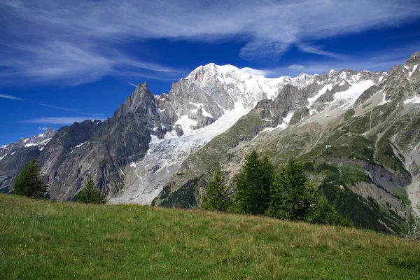 Mont blanc i aiguille noire — Zdjęcie stockowe