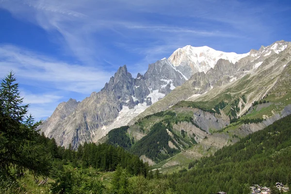 Mont blanc i aiguille noire — Zdjęcie stockowe