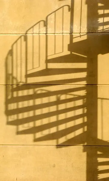 Sombra de la escalera —  Fotos de Stock