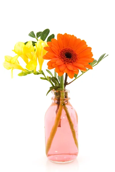 Malá kytice在玻璃花瓶中的小花束 — Stock fotografie