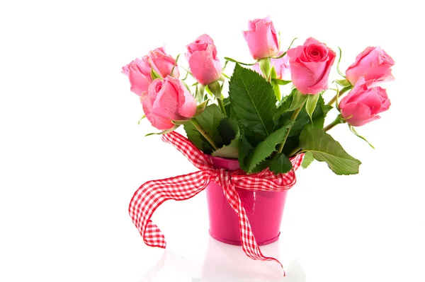 Vrolijke boeket roze rozen — Stockfoto