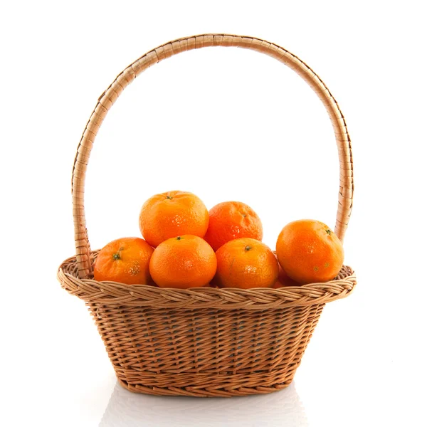 Cesta ith mandarinas — Foto de Stock