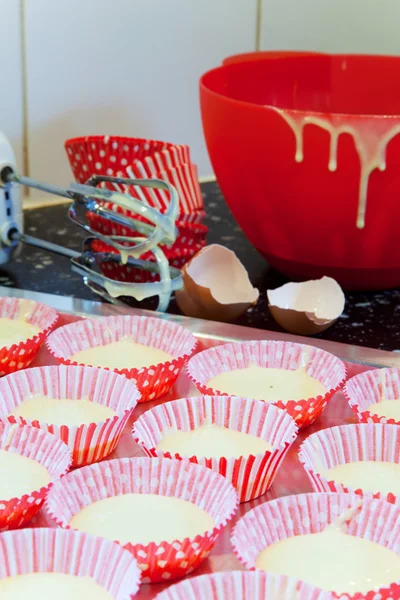 Baking fancy cakes — Stock Photo, Image
