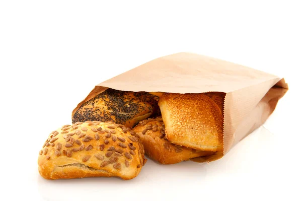 Розкішні хлібні рулони в паперовій сумці — стокове фото