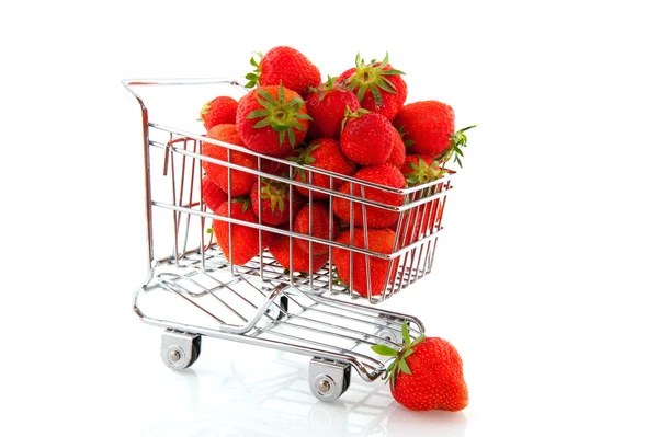 Carrito de compras con fruta —  Fotos de Stock