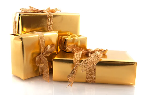 Goldene Weihnachtsgeschenke — Stockfoto