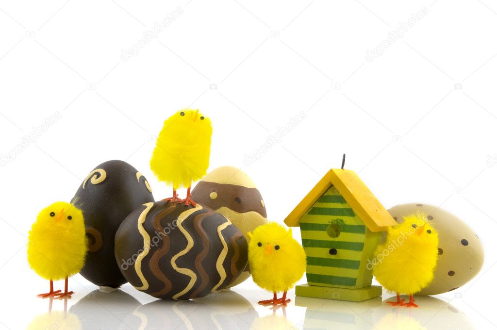 Easter eggs and chicks