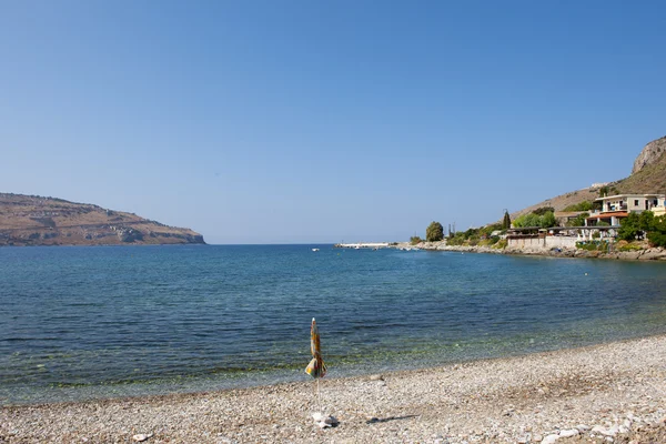 Küstenbucht in Griechenland — Stockfoto
