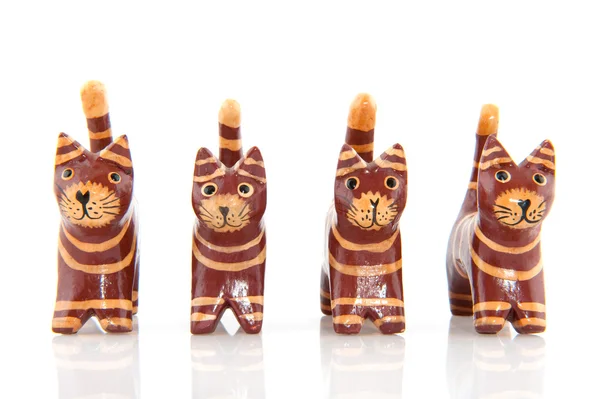 Malé dřevěné kočky — Stock fotografie