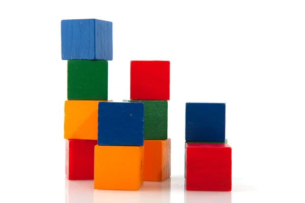 Bâtiment avec blocs colorés — Photo