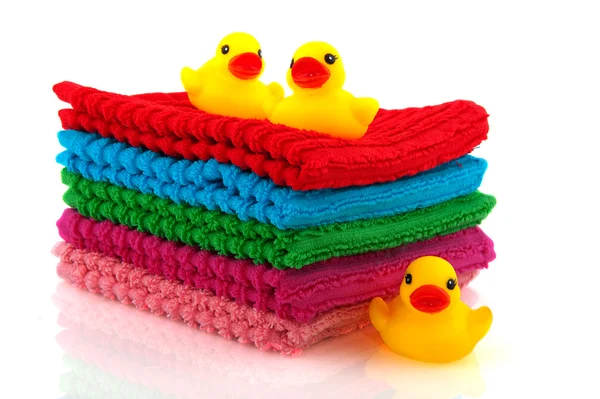 Ręczniki składane z małymi kaczuszkami — Zdjęcie stockowe