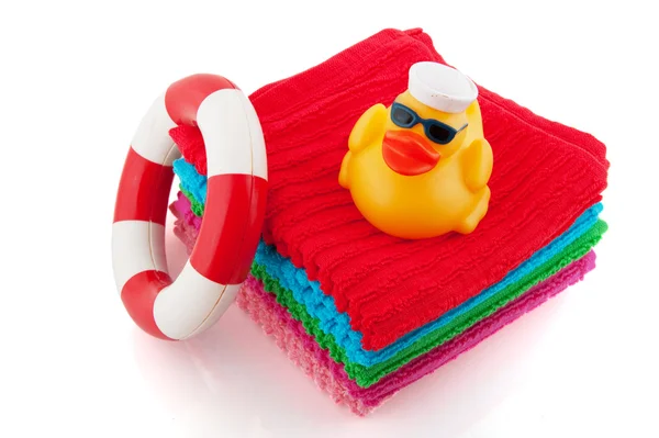 Składane ręczniki przy basenie — Zdjęcie stockowe