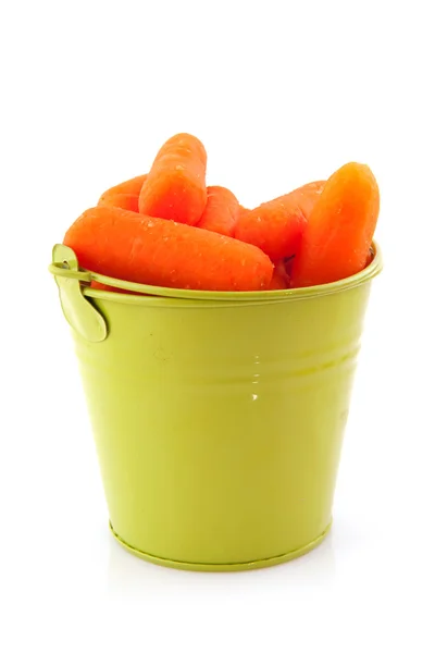 Hink färska morötter — Stockfoto