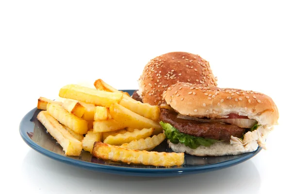 Hambúrguer com batatas fritas — Fotografia de Stock