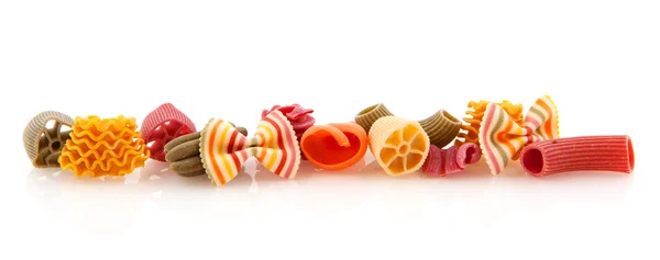 Verschillende kleurrijke pasta — Stockfoto