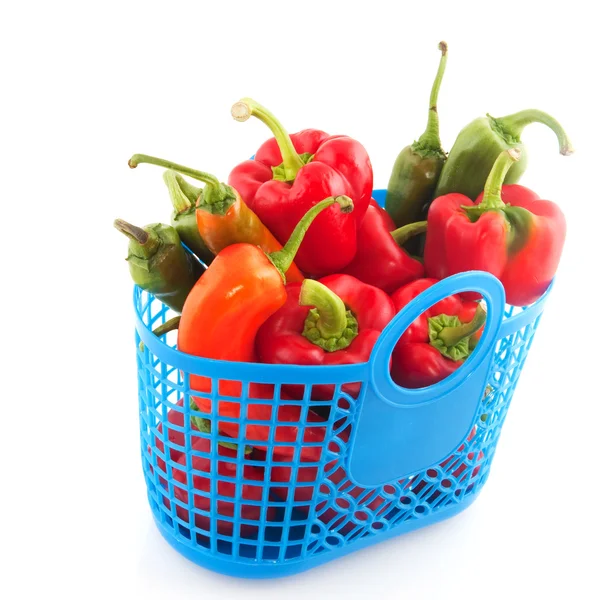 Blauwe boodschappentas met groenten — Stockfoto
