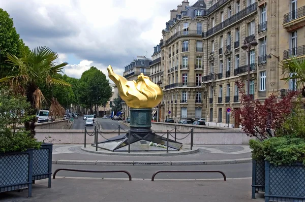 Llama de la Libertad, París — Foto de Stock