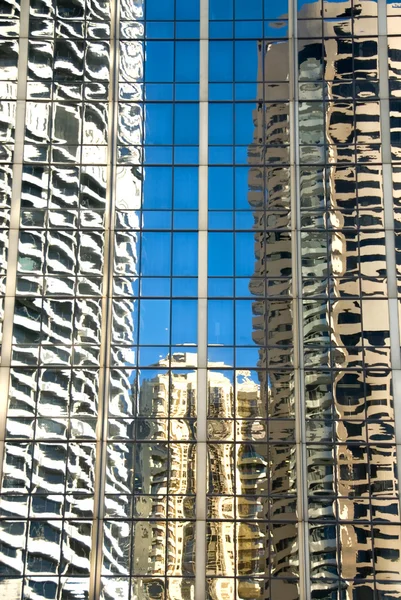 Reflecties in het glas — Stockfoto