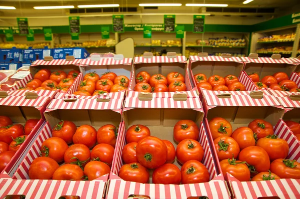 Tomate rojo —  Fotos de Stock